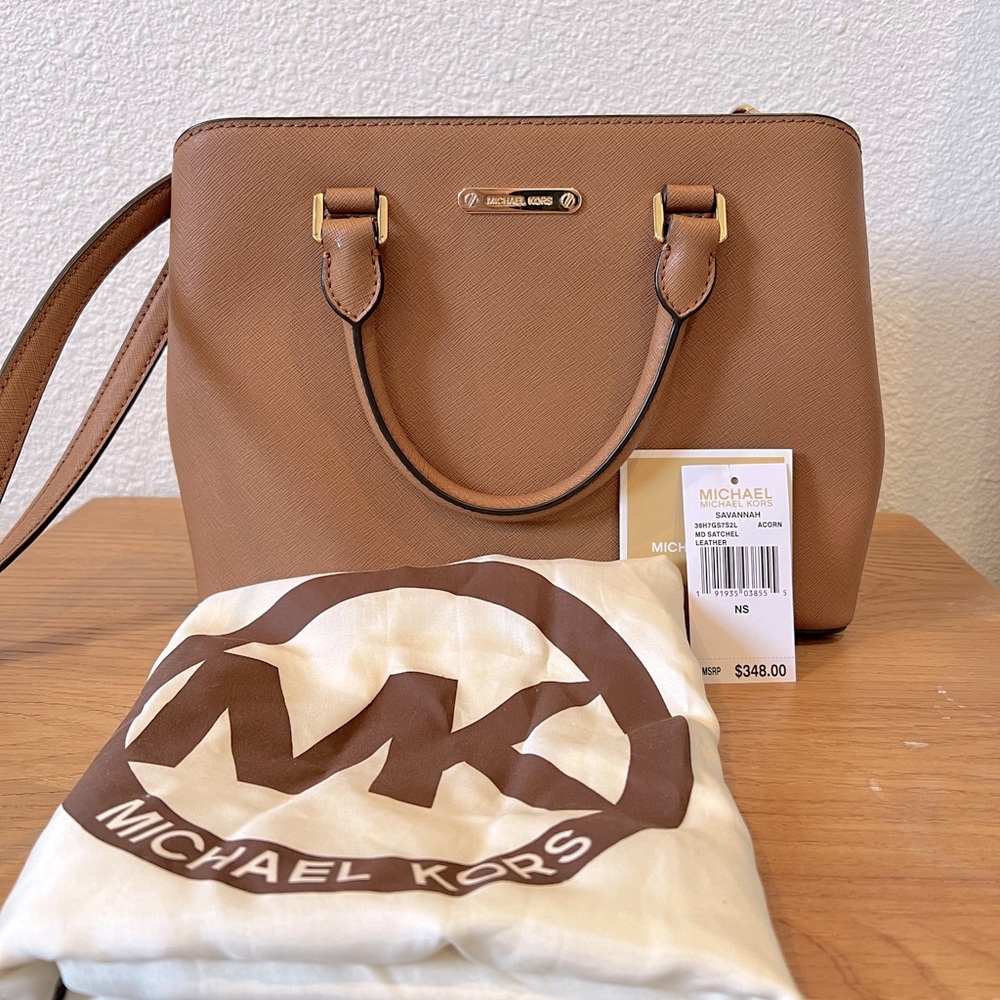 Michael Kors Savannah Medium Purse in Acorn